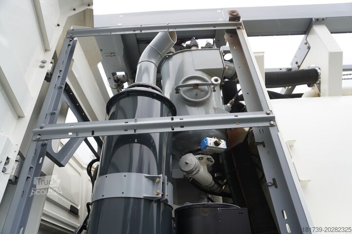 ΒΟΥΚΟ MAN TGS 26.360 E6/RIVARD sewage cleaner 18m3