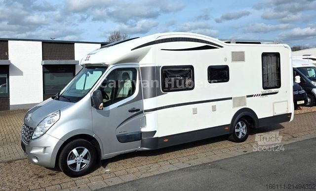 Camper semintegrato ADRIA Martrix Supreme 667 SPS - Hub/Queensbett - Solar