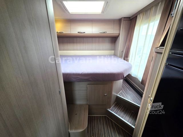 Camper semintegrato ADRIA Martrix Supreme 667 SPS - Hub/Queensbett - Solar