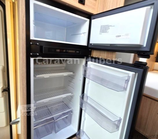 Camper semintegrato SUNLIGHT T 69LC - Queensbett - 1. Hand - Solar - Klima