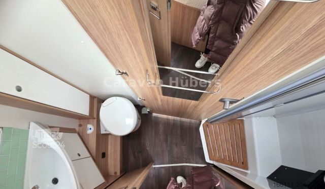 Camper semintegrato SUNLIGHT T 69LC - Queensbett - 1. Hand - Solar - Klima