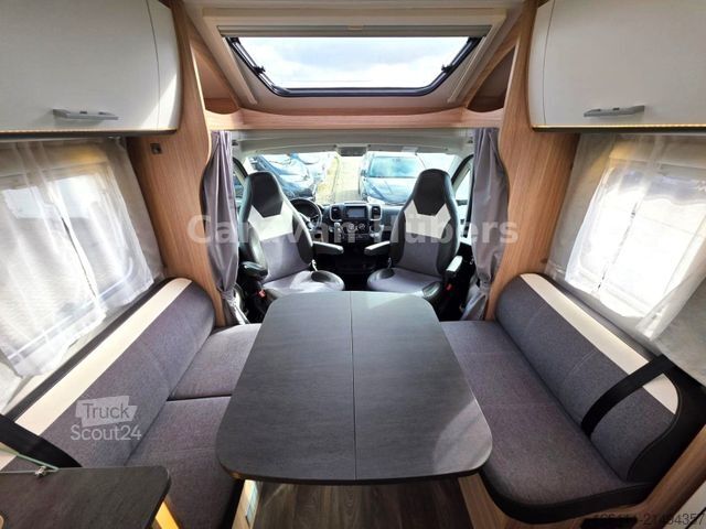 Camper semintegrato SUNLIGHT T 69LC - Queensbett - 1. Hand - Solar - Klima