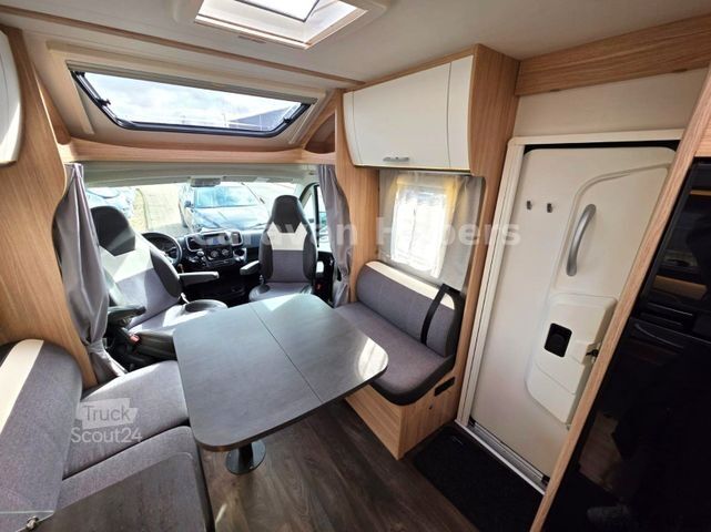 Camper semintegrato SUNLIGHT T 69LC - Queensbett - 1. Hand - Solar - Klima