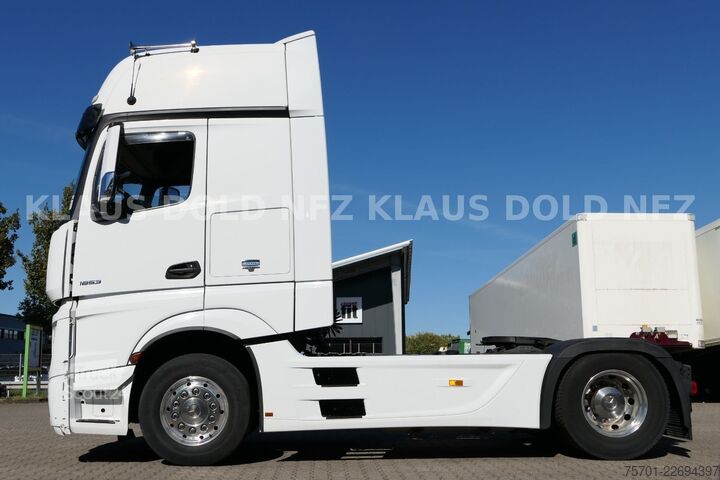 Standartinis vilkikas MERCEDES-BENZ Actros 1853 BigSpace Retarder Navi Euro 6