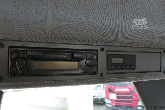 Tre-vejs tippevogn MERCEDES-BENZ 614 D Vario 4x2, DOKA, Meiller, 2x AHK, 147tkm