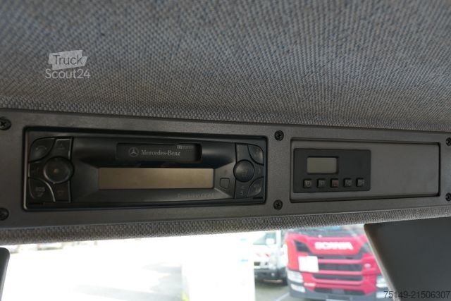 Transporter mit Kipper MERCEDES-BENZ 614 D Vario 4x2, DOKA, Meiller, 2x AHK, 147tkm