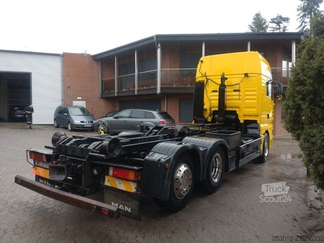 Āķa konteineru automašīna MAN TGA 26.430   6x2  Abroller