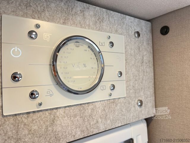 Halvintegreret autocamper BÜRSTNER Lyseo Gallery TD 649 G 180 PS - Automatik