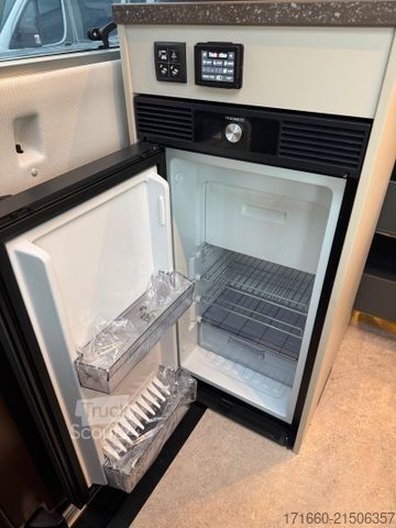 Asuntoauto BÜRSTNER Habiton X HMX 6.0 ** Offroad Paket / AHK 2,8t **