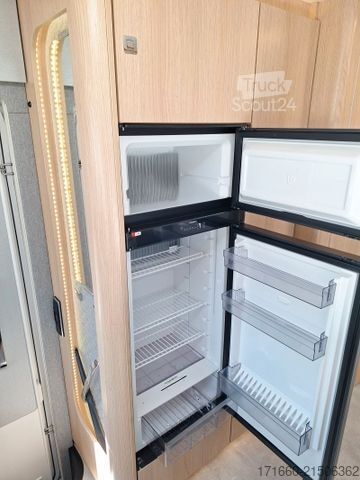 Camper integrado HYMER/ERIBA B-Klasse ML I BlackLine 880 5 Sitzplätze