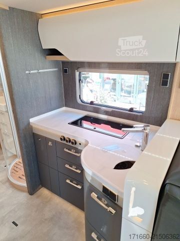 Camper integrado HYMER/ERIBA B-Klasse ML I BlackLine 880 5 Sitzplätze