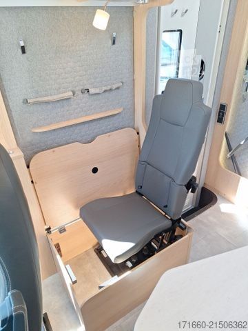 Camper integrado HYMER/ERIBA B-Klasse ML I BlackLine 880 5 Sitzplätze