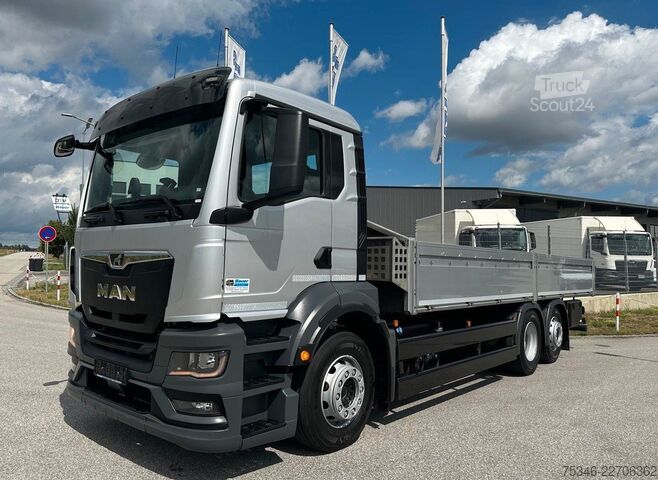Samochód do zadań specjalnych MAN TGS 26.360 LL/Pritsche 7,10 m/Lenkachse/ 108 tkm