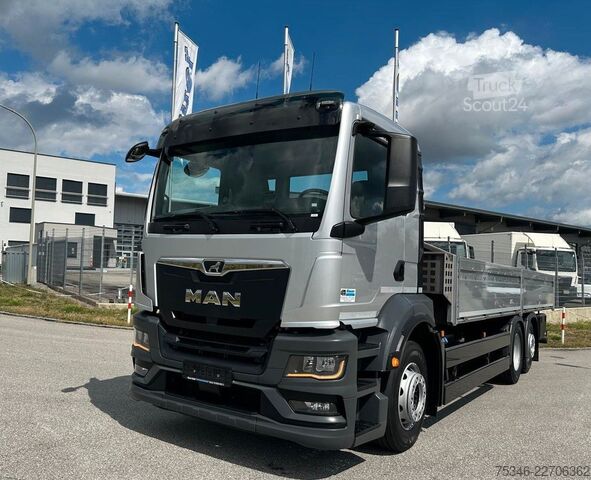 Samochód do zadań specjalnych MAN TGS 26.360 LL/Pritsche 7,10 m/Lenkachse/ 108 tkm