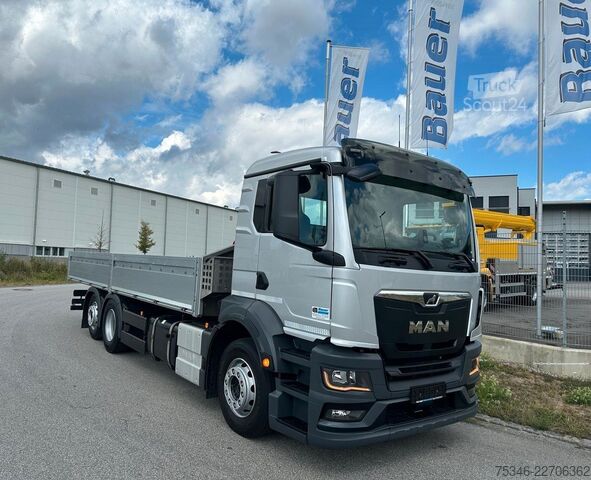 Samochód do zadań specjalnych MAN TGS 26.360 LL/Pritsche 7,10 m/Lenkachse/ 108 tkm