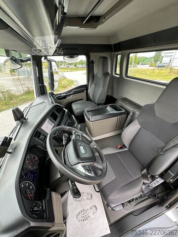Samochód ciężarowy z plandeką typu platforma MAN TGS 26.360 LL/Pritsche 7,10 m/Lenkachse/ 108 tkm