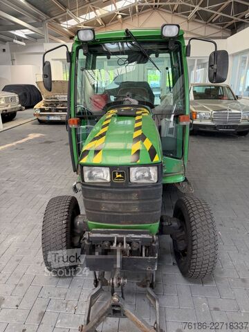 Traktor John Deere 4200 mit 2700 Std.Laub Schnee Salz Rasen Zubehör