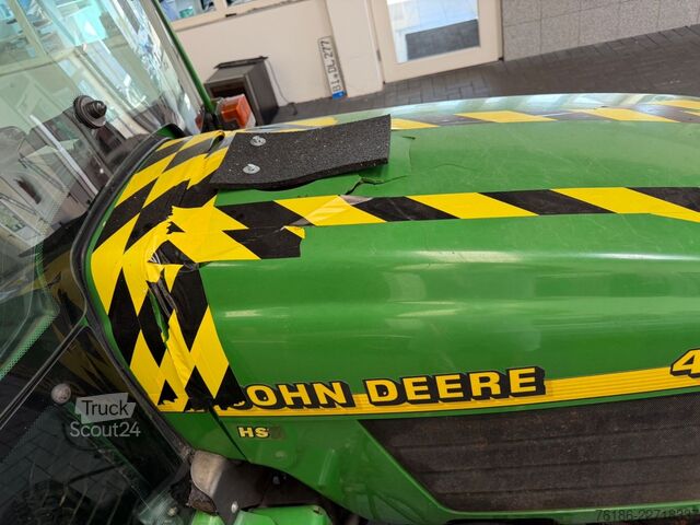 Traktor John Deere 4200 mit 2700 Std.Laub Schnee Salz Rasen Zubehör