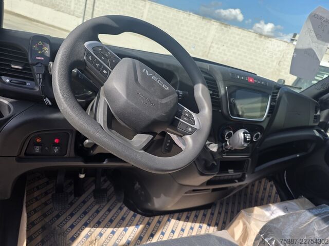 Furgone ribaltabile a tre lati IVECO 35C16