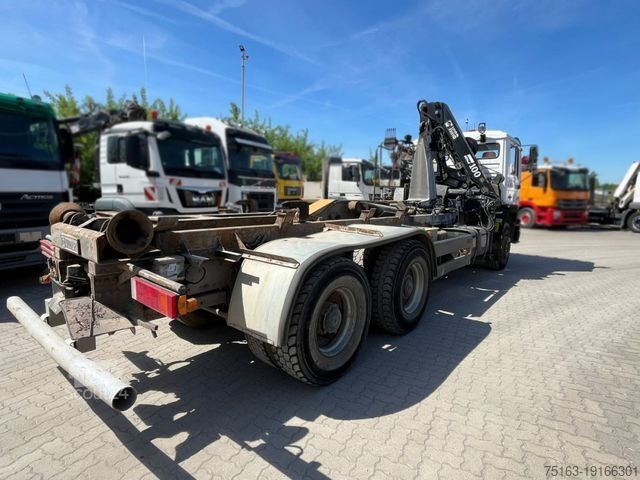 Camion benne à bras amovible MAN F2000 27.342 6x4 Abrollkipper mit Kran