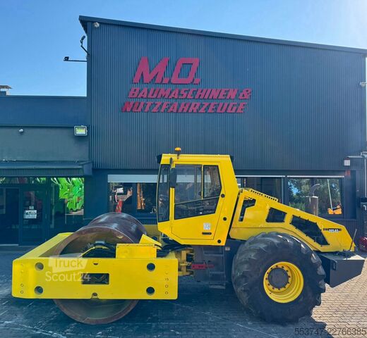 Egyhengeres úthenger BOMAG BW 225 D-3