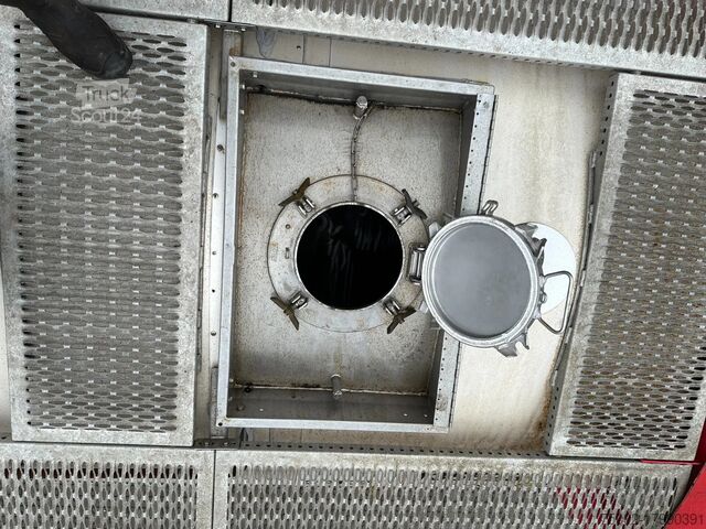 Contenedor cisterna Singamas 20FT ISO, 26.000L/1-COMP/3 BAFFELS/3 manholes, ...