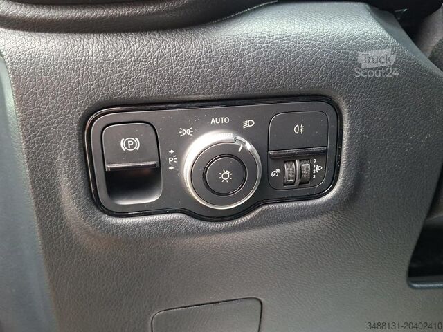 Minibus Mercedes-Benz VITO 116 TOURER NEUES MODELL KAM MBUX 2x KLIMA