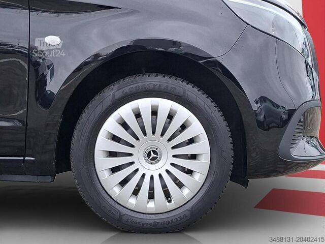 Minibus Mercedes-Benz VITO 116 TOURER NEUES MODELL AHK 2,5t KAM MBUX