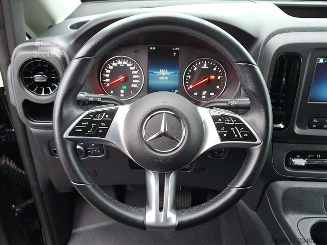 Minibus Mercedes-Benz VITO 116 TOURER NEUES MODELL AHK 2,5t KAM MBUX