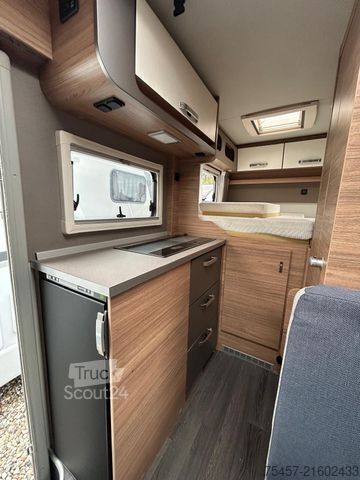 Polintegriran avtodom WEINSBERG X-CURSION VAN 500 MQ PEPPER UVP 93.632¤ 4 Betten