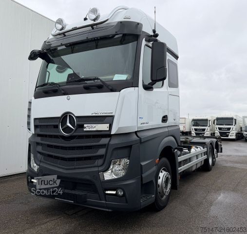 Шаси на камион MERCEDES-BENZ 2540 L Actros 6x2  5-Sitzer Fahrschule