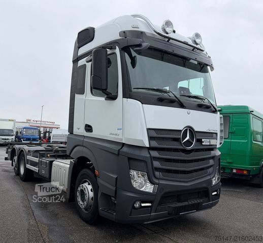 Шаси на камион MERCEDES-BENZ 2540 L Actros 6x2  5-Sitzer Fahrschule
