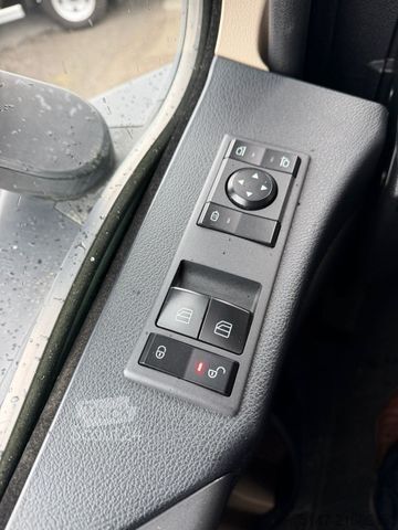 Шаси на камион MERCEDES-BENZ 2540 L Actros 6x2  5-Sitzer Fahrschule