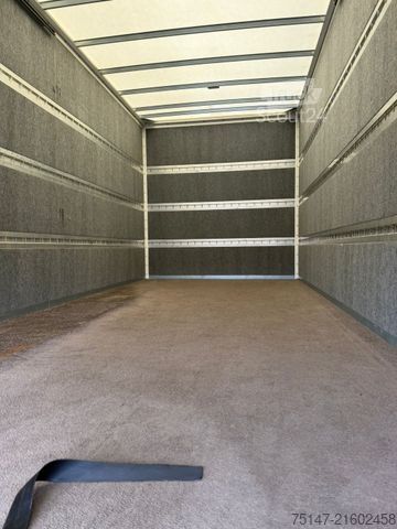 Box van MAN TGL 8.150 4x2 BL 3-Sitzer Klima Möbelkoffer