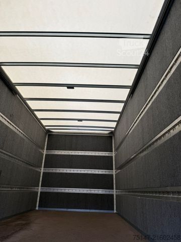 Box van MAN TGL 8.150 4x2 BL 3-Sitzer Klima Möbelkoffer