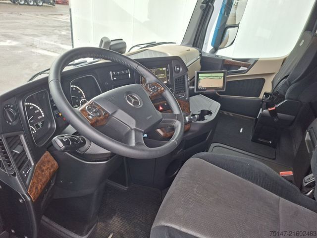 Standard tractor unit MERCEDES-BENZ 1853 LS Actros 4x2 StreamSpace Kipphydraulik