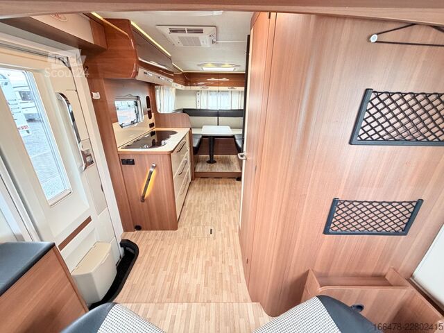 Integraal camper LMC Explorer Comfort I 655 G Rundsitzgruppe