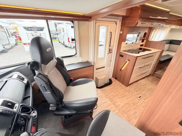 Integraal camper LMC Explorer Comfort I 655 G Rundsitzgruppe