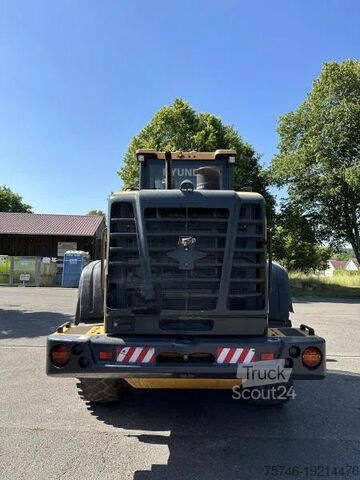 Radlader Hyundai HL730-9A 4X4 Radlader Mulch-/Klappschaufel KLIM...