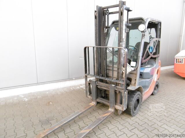 Ανυψωτικό περονοφόρο με εμπρόσθιο φορτηγό TOYOTA 02-8FGF15