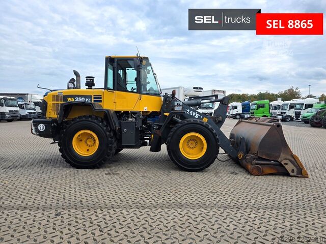 Chargeuse sur pneus KOMATSU WA250PZ-6 / Hochkippschaufel !!! TOP