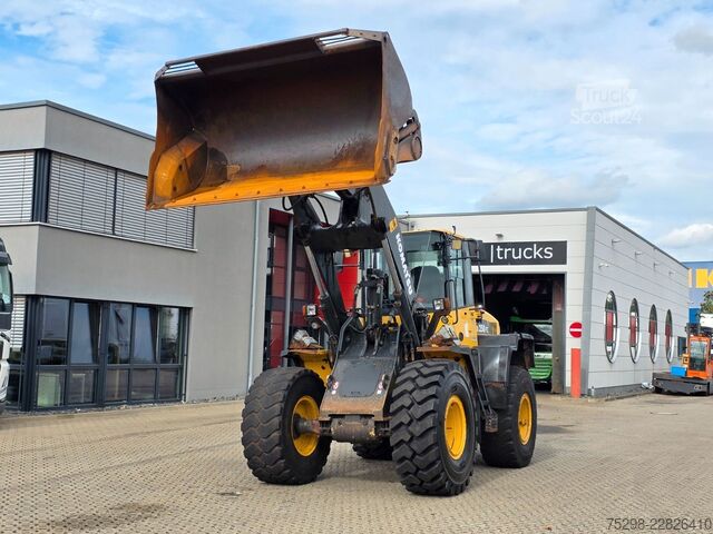 Chargeuse sur pneus KOMATSU WA250PZ-6 / Hochkippschaufel !!! TOP