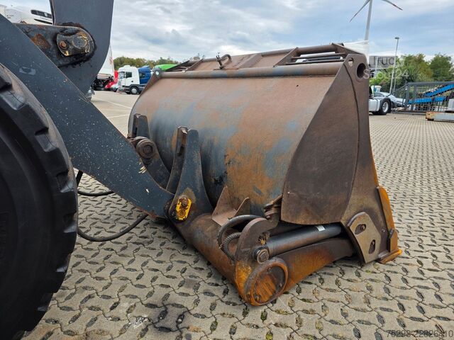 Chargeuse sur pneus KOMATSU WA250PZ-6 / Hochkippschaufel !!! TOP
