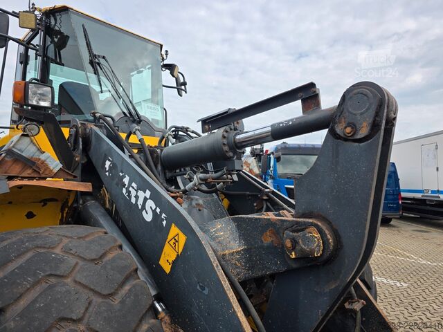 Chargeuse sur pneus KOMATSU WA250PZ-6 / Hochkippschaufel !!! TOP