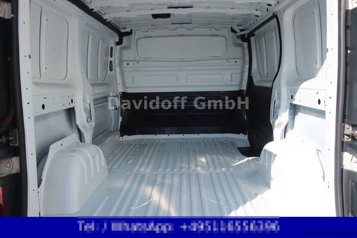 Панельний фургон RENAULT Trafic Kasten L1H1 /Klima/1. Hand/PDC/FN:234