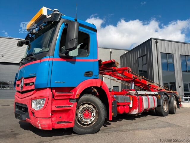 Hákový nosič kontejnerů MERCEDES-BENZ Actros 2543 6x2*4 Multilift