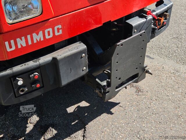 Kippi pakettiauto MERCEDES-BENZ Unimog UX100 UN409/60-A85 4x4 Winterdienst