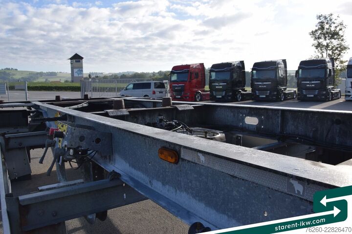 Alustatraileri SCHMITZ CARGOBULL Lafette AWF 18 BDF Wechselrahmen TÜV 03/2027