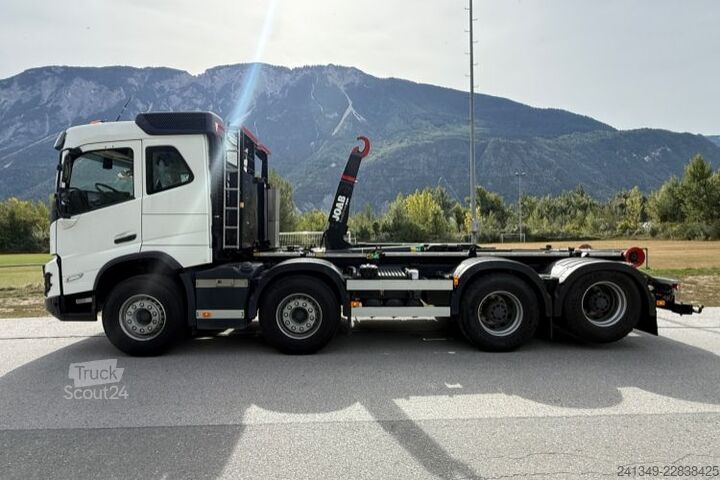 Autocamion cu cârlig pentru containere VOLVO FMX-540 8x4 Joab 25T