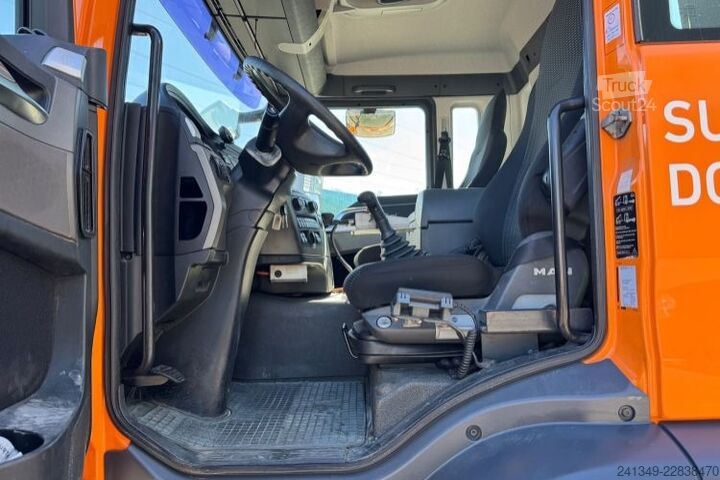Autocamion cu caroserie interschimbabilă MAN TGS 28.400 6x4-4